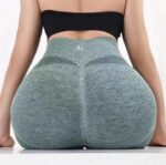Hip Lifting Yoga Shorts - Image 4